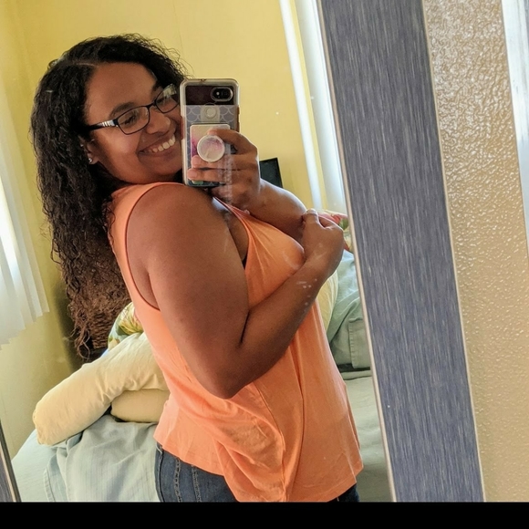 Meet your Posher, Siani - Picture 5 of 6